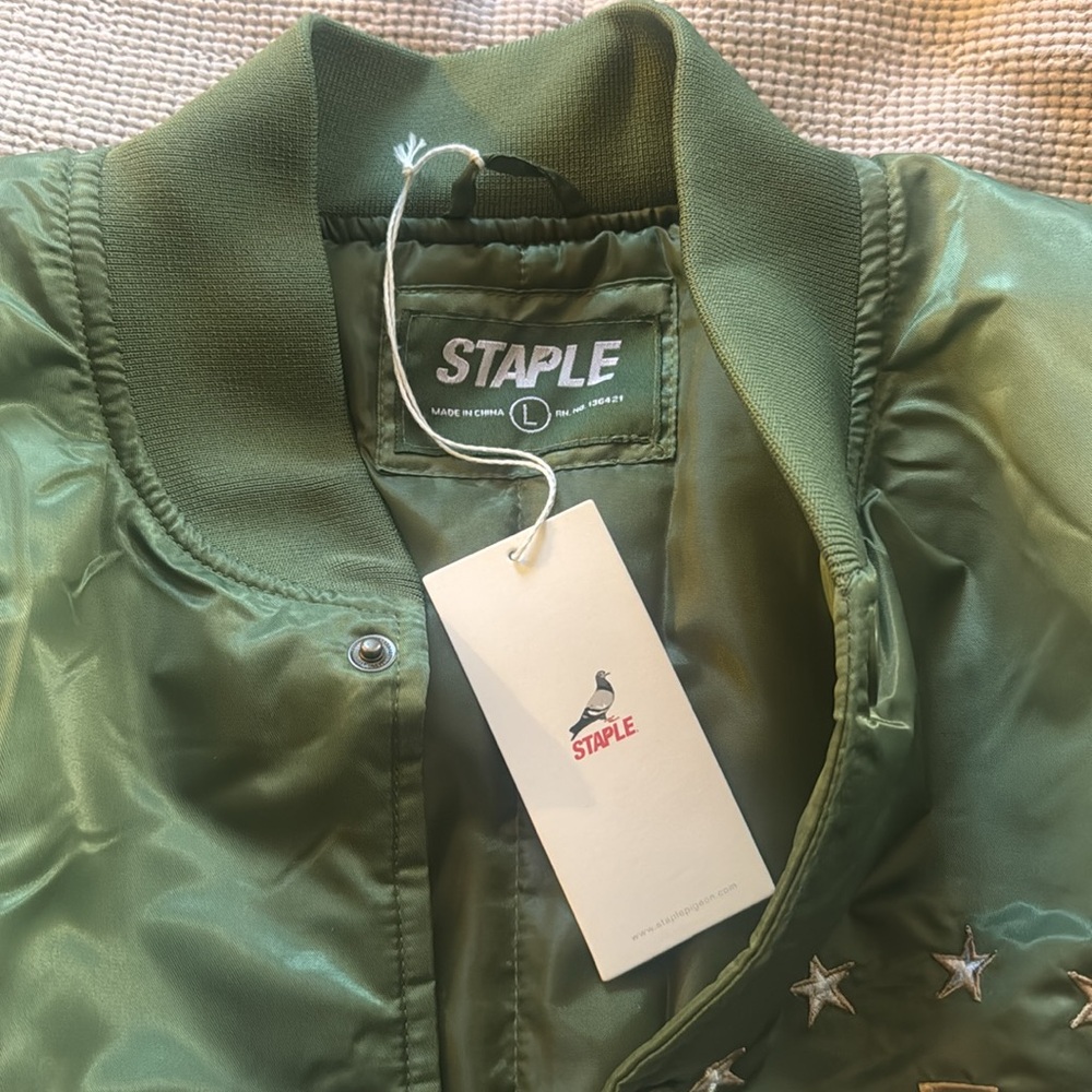Staple bomber jacket, green, size Large - Picture 2 of 2